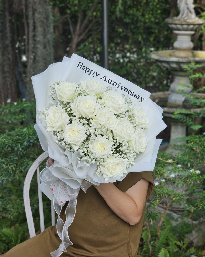 ช่อดอกไม้สด แบบที่ 17 จัดโดยร้านช่อผกา